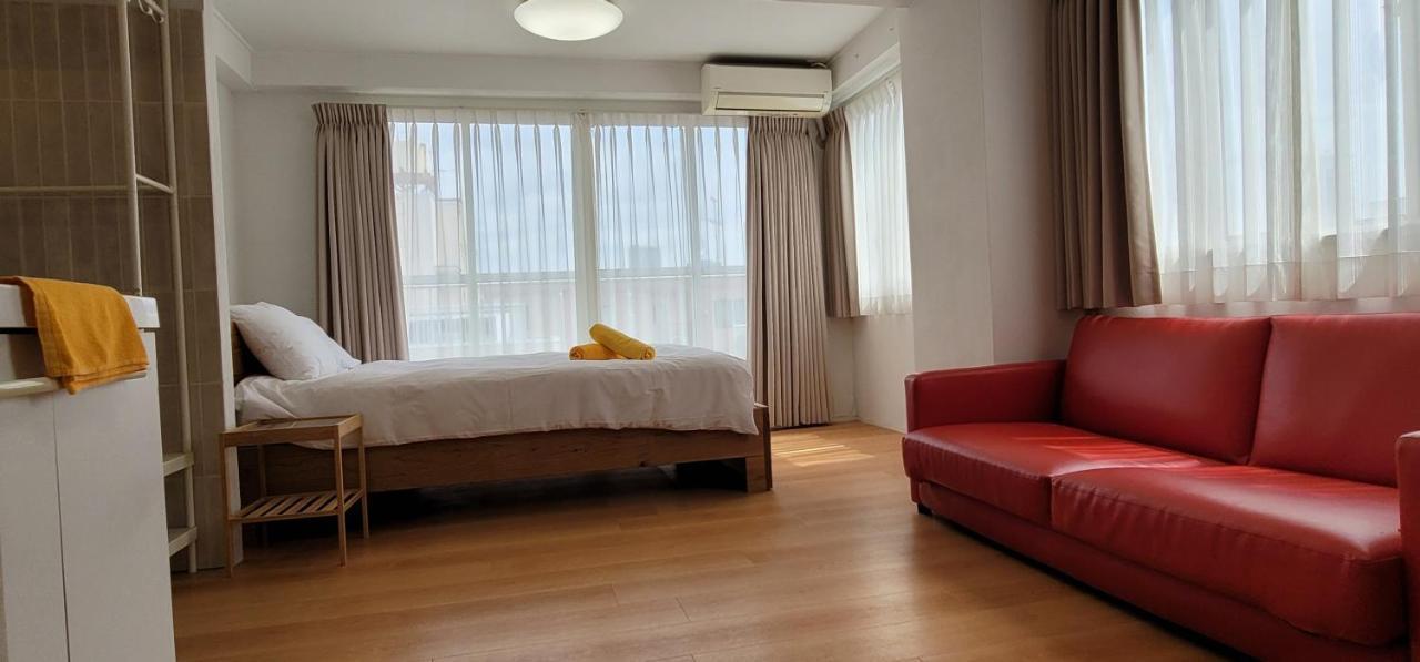 Rhodes Kagurazaka Hotel Tokio Buitenkant foto